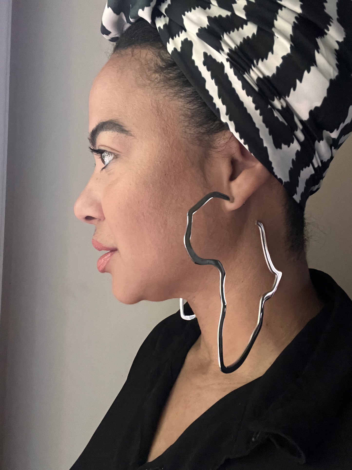 Africa Shape Hoop Earrings